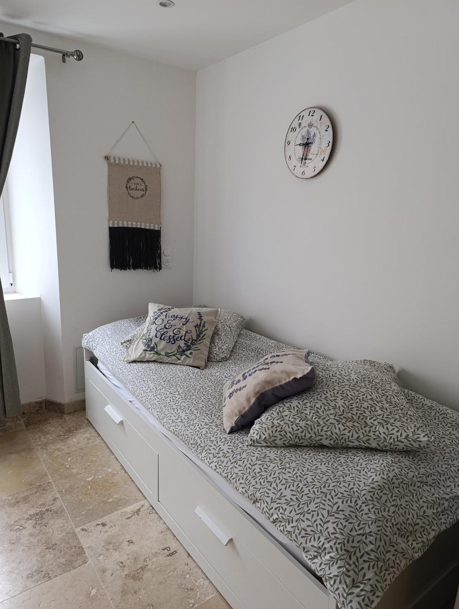 Logement Le Gabian Ampus Εξωτερικό φωτογραφία